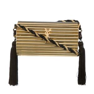 (SOLD) Saint Laurent Gold Crossbody Bag Opium
Minaudière Barrel Authentic